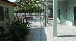 Гостевой дом У Мыса Судак Трехместный номер с видом на море-4